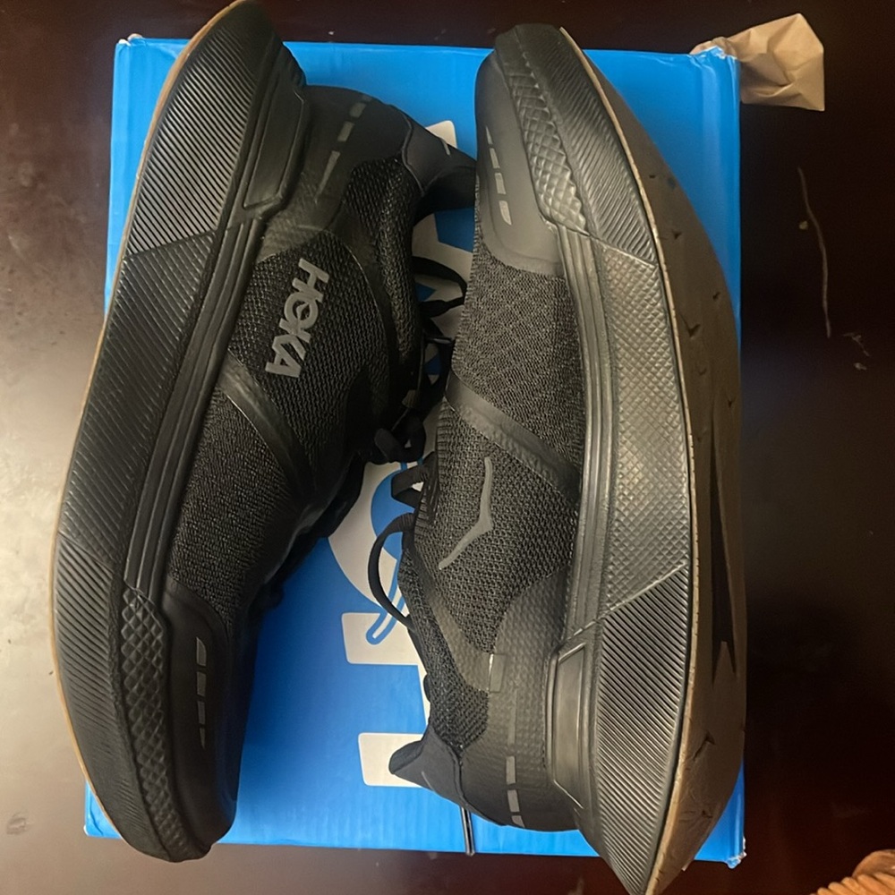 HOKA Transport X Shoes Black/Black : Men's
6.5 - Women's 7.5 Medium - Picture 12 of 12